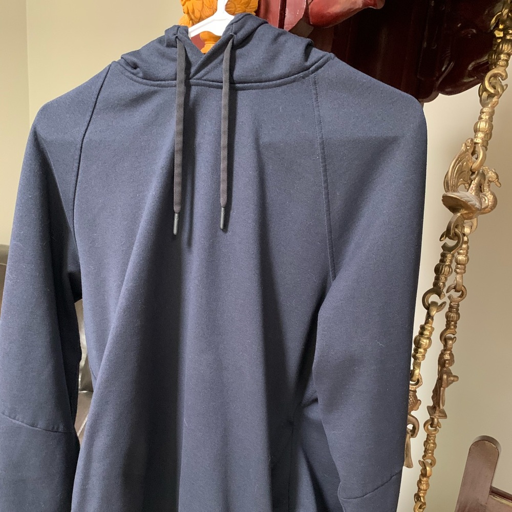 Lululemon Men’s Small Hoodie